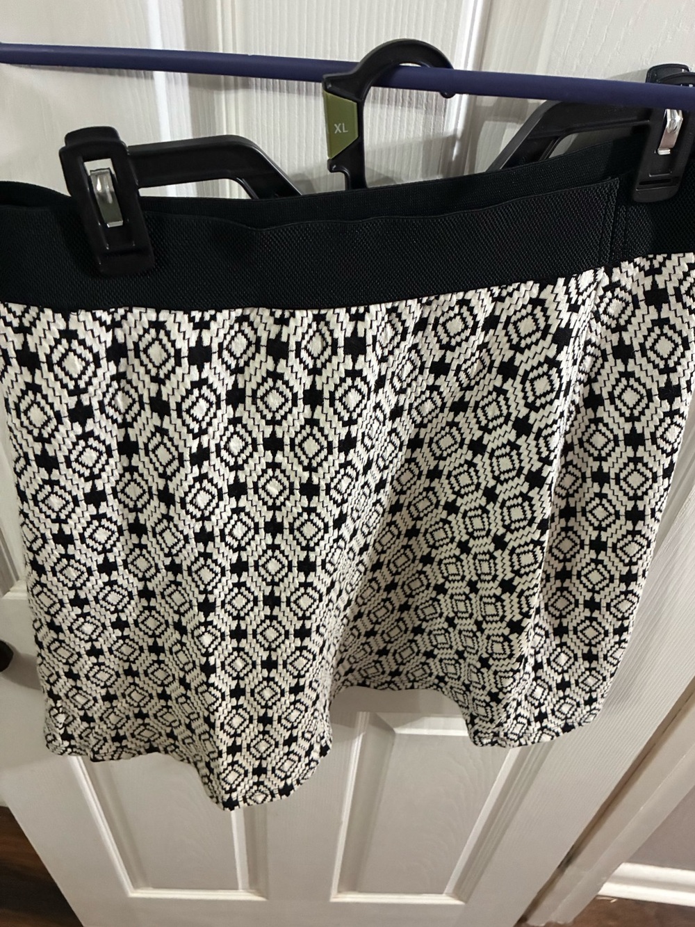 Gilli Women’s Large Flared Mini Skirt - Picture 2 of 6